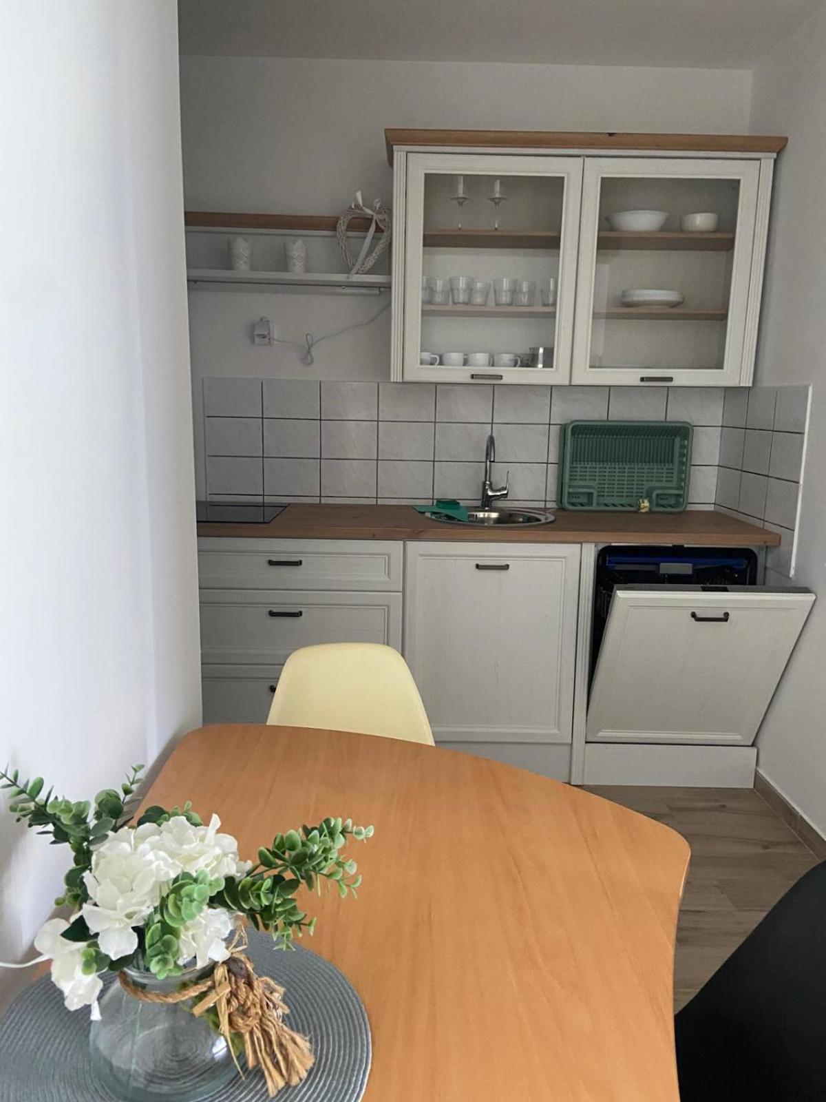 Oguic Apartman Паг Екстер'єр фото