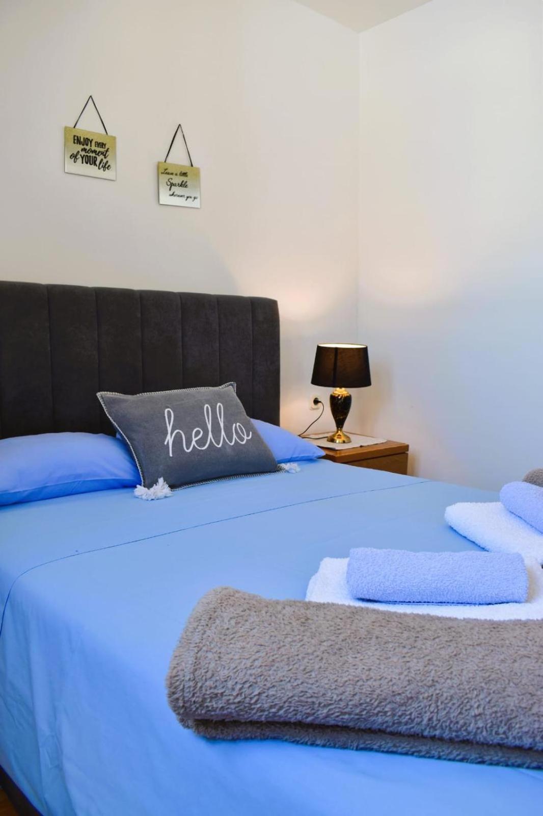 Oguic Apartman Паг Екстер'єр фото